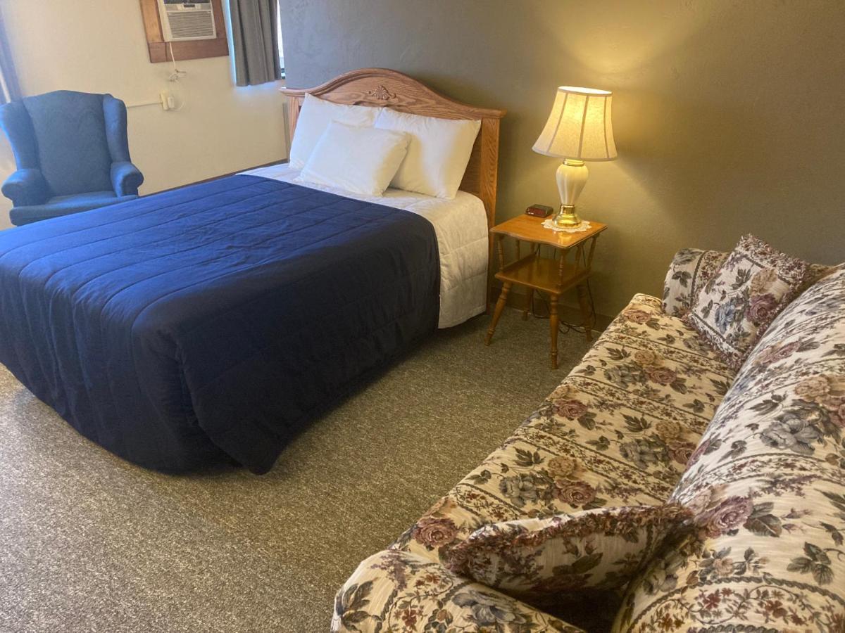 Landmark Motel Clintonville Eksteriør bilde